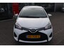 Toyota Yaris 1.3 VVT-i ASPIRATION 5-DEURS LM-VELGEN AIRCO CAMERA CRUISE TREKHAAK 6-SPEED