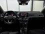 Volkswagen T-Roc 1.5 TSI Style Automaat / Navigatie full map / Lederen interieur / Elektrische stoelen / Memory / etc..