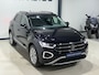 Volkswagen T-Roc 1.5 TSI Style Automaat / Navigatie full map / Lederen interieur / Elektrische stoelen / Memory / etc..