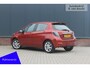 Toyota Yaris 1.5 Full Hybrid Dynamic I Allseason banden I Trekhaak I NL-auto