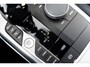 BMW 3-Serie Touring 330i xDrive M Sport / PANORAMADAK / HUD / 360 CAMERA / ALCANTARA