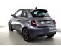 Fiat 500 Icon 42 kWh Long Range keyless entry, tr contr, cruise c, airco, verkeersbord herk, multymedia, apple carplay 17 inc velgen, esp, esc, electro motor 87 KW. 42 KWH accu!