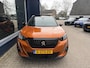 Peugeot 2008 1.2 Turbo 130 PK GT-Line | Panorama Schuif-Kanteldak | Navigatie via Telefoon | Trekhaak 1200KG | Cruise Control | Dodehoek detectie | Full LED Verlichting | Keyless Start | 18" Lichtmetalen Velgen EVISSA | Climate Control | Camera | Parkeersensoren |