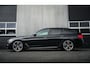 BMW 5-Serie Touring M550d 400pk xDrive High Executive M-Sportpakket /BTW-Auto/ Led-Koplamp/ Leder/ Sport-Stoelen/ Stoel.Verw/ Head-Up/ Keyless/ Harman&Kardon/ 360-Camera/ 20'' LMV
