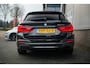 BMW 5-Serie Touring M550d 400pk xDrive High Executive M-Sportpakket /BTW-Auto/ Led-Koplamp/ Leder/ Sport-Stoelen/ Stoel.Verw/ Head-Up/ Keyless/ Harman&Kardon/ 360-Camera/ 20'' LMV