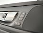 Volvo S60 B4 R-Design | Park Assist | Stoel- en Stuurverwarming | Cruise control | Elektrische stoelen
