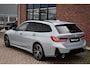 BMW 3-Serie Touring 330e M-Sport Brooklyn Pano HUD 19inch HiFi