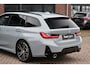 BMW 3-Serie Touring 330e M-Sport Brooklyn Pano HUD 19inch HiFi