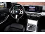 BMW 3-Serie Touring 330e M-Sport Brooklyn Pano HUD 19inch HiFi