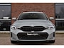 BMW 3-Serie Touring 330e M-Sport Brooklyn Pano HUD 19inch HiFi