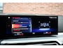 BMW 3-Serie Touring 330e M-Sport Brooklyn Pano HUD 19inch HiFi