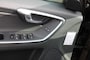 Volvo XC60 2.0 T5 FWD MOMENTUM Automaat  Stoelverwarming / Trekhaak