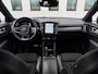 Volvo XC40 Recharge P8 AWD 408 pk R-Design, afneembare trekhaak, stoelverwarming, 1 e eigenaar, NL auto met nap