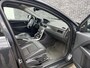 Volvo V70 2.0 T4 Classic Edition | Automaat | Trekhaak | Adaptive cruise control | Stoelverwarming | Volvo On Call | Standkachel | Verwarmbare voorruit | Parkeersensoren voor + achter | Kinderzitjes | Dode hoek detectie BLIS |