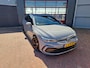 Volkswagen Golf Variant 1.5 eTSI R-Line 12MND BOVAG GAR|TREKHAAK|NAVI|PDC V+A|18" LMV|2x R-LINE|CLIMA|ACC