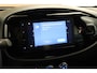 Toyota Aygo X 1.0 VVT-i MT Play - ORIGINEEL NEDERLANDSE AUTO - APPLE CARPLAY/ANDROID AUTO - AIRCO - MULTIMEDIAVOORBEREIDING - CRUISE CONTROL - ACHTERUITRIJCAMERA - LICHTSENSOR -