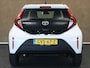 Toyota Aygo X 1.0 VVT-i MT Play - ORIGINEEL NEDERLANDSE AUTO - APPLE CARPLAY/ANDROID AUTO - AIRCO - MULTIMEDIAVOORBEREIDING - CRUISE CONTROL - ACHTERUITRIJCAMERA - LICHTSENSOR -