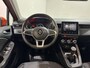 Renault Clio 100PK TCe Intens | Parkeersensoren | Apple CarPlay/Android Auto | Climate Control | Cruise Control | Lichtmetalen Velgen | Licht & Regen Sensor | Full LED | Armsteun |