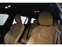 Volvo V60 Cross Country T5 250PK AWD Cross Country | Trekhaak | Harman Kardon | Leder |