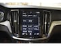 Volvo V60 Cross Country T5 250PK AWD Cross Country | Trekhaak | Harman Kardon | Leder |