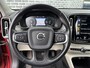 Volvo XC40 Plug-in Hybrid T4 Inscription | Panoramadak | Lederen bekleding | 360 camera | Harman Kardon audio | Stoel- en stuurverwarming | Cruise control | 20 inch velgen | Actieve LED koplampen | Standkachel | Verwarmbare voorruit | Getint glas |