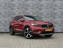 Volvo XC40 Plug-in Hybrid T4 Inscription | Panoramadak | Lederen bekleding | 360 camera | Harman Kardon audio | Stoel- en stuurverwarming | Cruise control | 20 inch velgen | Actieve LED koplampen | Standkachel | Verwarmbare voorruit | Getint glas |