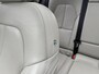 Volvo XC40 Plug-in Hybrid T4 Inscription | Panoramadak | Lederen bekleding | 360 camera | Harman Kardon audio | Stoel- en stuurverwarming | Cruise control | 20 inch velgen | Actieve LED koplampen | Standkachel | Verwarmbare voorruit | Getint glas |