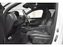 Volvo XC40 T5 262PK R-Design [Plug-in] | BLIS | Trekhaak | Harman Kardon |