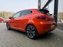Renault Clio 1.0 TCE Intens,LED,Leer/Alcantara,BOSE,Stoel/stuurverw,Camera,Lane Ass.,Carplay,Clima