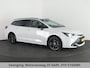Toyota Corolla Touring Sports Hybrid 140 Business Bi-Tone PAS 25.228 KM!!!! STOEL -EN STUURVERWARMING . CAMERA . APPLE CARPLAY & ANDROID AUTO