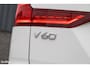 Volvo V60 2.0 T5 R-Design | Zwenkbare trekhaak | Memory | Cruise control | Apple carplay |
