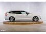 Volvo V60 2.0 T5 R-Design | Zwenkbare trekhaak | Memory | Cruise control | Apple carplay |