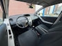 Toyota Yaris 1.3 VVTi Sol 87PK 5 DEURS! NL AUTO NAP! AIRCO l MTF-STUUR l ELEK PAKKET l TREKHAAK l 16'LMV l SPOILER! TOPSTAAT!