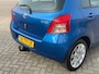 Toyota Yaris 1.3 VVTi Sol 87PK 5 DEURS! NL AUTO NAP! AIRCO l MTF-STUUR l ELEK PAKKET l TREKHAAK l 16'LMV l SPOILER! TOPSTAAT!