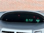 Toyota Yaris 1.3 VVTi Sol 87PK 5 DEURS! NL AUTO NAP! AIRCO l MTF-STUUR l ELEK PAKKET l TREKHAAK l 16'LMV l SPOILER! TOPSTAAT!