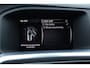 Volvo V60 1.5 T3 Polar+ 100% dealeronderhouden | Stoel-/ stuurwielverwarming | Verwarmde achterbank | Trekhaak | Cruise Control | Navigatie | Bluetooth Telefonie & Multimedia | Lichtmetalen Velgen | Climate Control