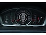 Volvo V60 1.5 T3 Polar+ 100% dealeronderhouden | Stoel-/ stuurwielverwarming | Verwarmde achterbank | Trekhaak | Cruise Control | Navigatie | Bluetooth Telefonie & Multimedia | Lichtmetalen Velgen | Climate Control