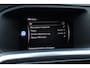 Volvo V60 1.5 T3 Polar+ 100% dealeronderhouden | Stoel-/ stuurwielverwarming | Verwarmde achterbank | Trekhaak | Cruise Control | Navigatie | Bluetooth Telefonie & Multimedia | Lichtmetalen Velgen | Climate Control