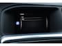 Volvo V60 1.5 T3 Polar+ 100% dealeronderhouden | Stoel-/ stuurwielverwarming | Verwarmde achterbank | Trekhaak | Cruise Control | Navigatie | Bluetooth Telefonie & Multimedia | Lichtmetalen Velgen | Climate Control