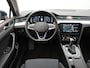 Volkswagen Passat 1.4 TSI PHEV GTE Business Automaat - Panoramisch schuif-, kanteldak -