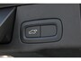 Volvo XC60 2.0 T8 Twin Engine AWD R-Design | Panorama dak | Harman Kardon audio | Trekhaak | Full-led Koplampen | Voor+achter-stoelen verwarmd | Elektrische stoelen voor | Connected services |
