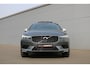 Volvo XC60 2.0 T5 AWD R-Design 251PK (Panoramadak Navi/Camera Full-led Standkachel Trekhaak 19InchLMV PrivacyGlass)