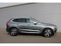 Volvo XC60 2.0 T5 AWD R-Design 251PK (Panoramadak Navi/Camera Full-led Standkachel Trekhaak 19InchLMV PrivacyGlass)