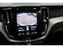 Volvo XC60 2.0 T5 AWD R-Design 251PK (Panoramadak Navi/Camera Full-led Standkachel Trekhaak 19InchLMV PrivacyGlass)