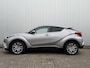 Toyota C-HR 1.8 Hybrid Executive First NL Auto Dealer Onderhouden JBL Trekhaak PDC Stoel Verwarming