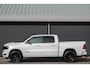 Dodge Ram 1500 5.7 V8 401Pk 4x4 Crew Cab | Laramie | 360° Camera | Panoramadak | Treeplanken | Trekhaak | 22'' | Ivory White
