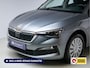 Skoda Scala 1.0 TSI Ambition Comfort Automaat 110 PK | All-season | Stoel- stuurverwarming Climate control , Apple Carplay, Android auto, PDC achter All season banden