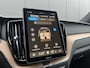 Volvo XC60 T6 Plug-in hybrid AWD Plus Dark |  Panoramadak | 22 inch Velgen | Op Voorraad | Head-Up Display |  Stoelventilatie / Massage |