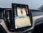 Volvo XC60 T6 Plug-in hybrid AWD Plus Dark |  Panoramadak | 22 inch Velgen | Op Voorraad | Head-Up Display |  Stoelventilatie / Massage |