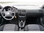 Volkswagen Golf 1.6-16V Ocean Airco / Elektr. ramen / Trekhaak / NAP / Apk t/m 11-2026